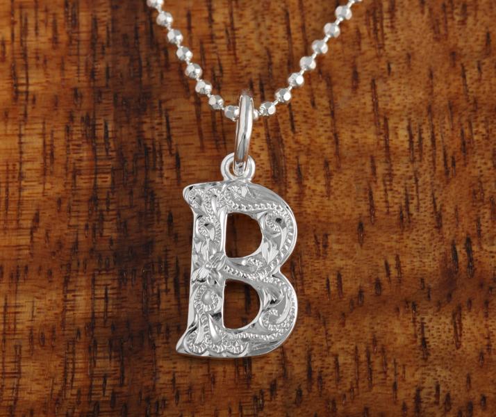 initial pendant